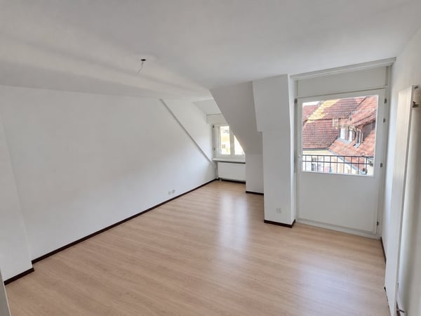 Grosszügige Wohnung im Kreis 2, befristet bis 11.01.2028 6