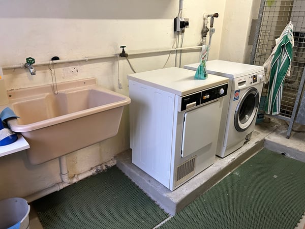 Charmantes Mehrfamilienhaus mit 4 Wohnungen an der Birsstrasse 12