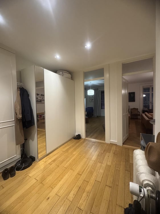 Magnifique appartement 1 pièces avec rez-de-jardin au coeur de Rive 7