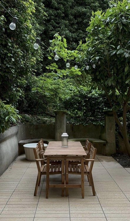 Magnifique appartement 1 pièces avec rez-de-jardin au coeur de Rive 1