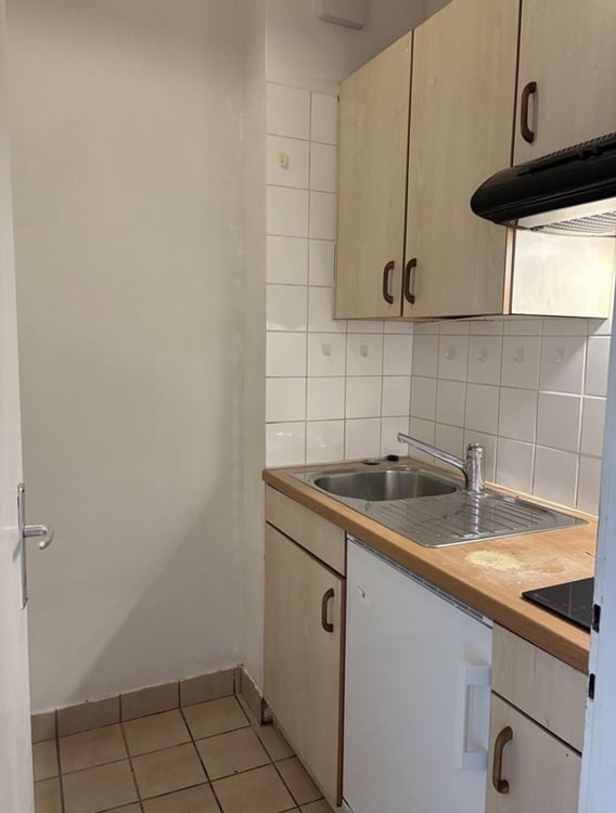 Opportunité - Appartement 1 pièces - Vieille Ville 2