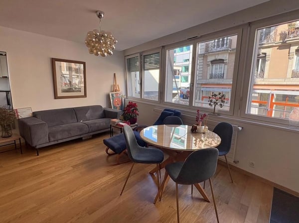 Bel appartement 2,5 pièces à la Jonction 4