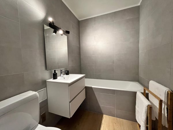 Exclusivité ? Appartement rénové de 4 chambres, 177 m² PPE, vue panoramique (Meyrin) 9