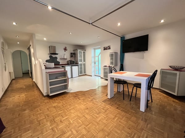 Pregny-Chambésy - 3 pièces meublé de 55 m² avec véranda et jardin - Calme absolu 3