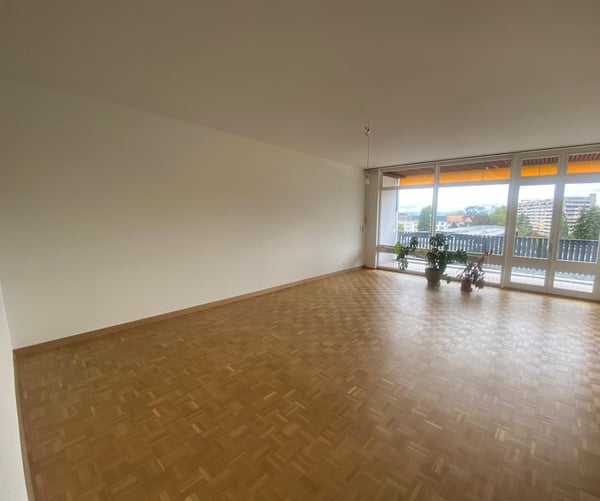 Nice 5 rooms appartement with swimming pool 1