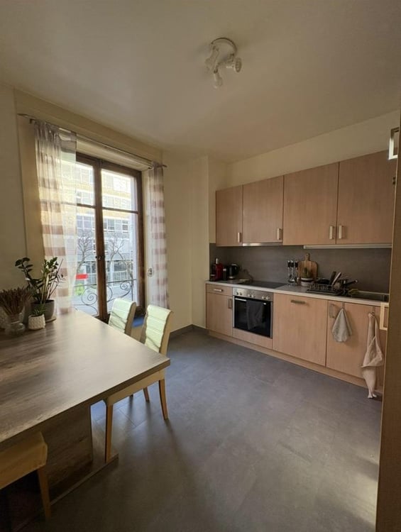 Grand appartement 2 pièces meublé 1