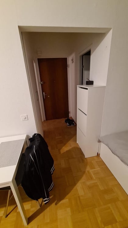 Charmant Studio avec balcon à Onex 3
