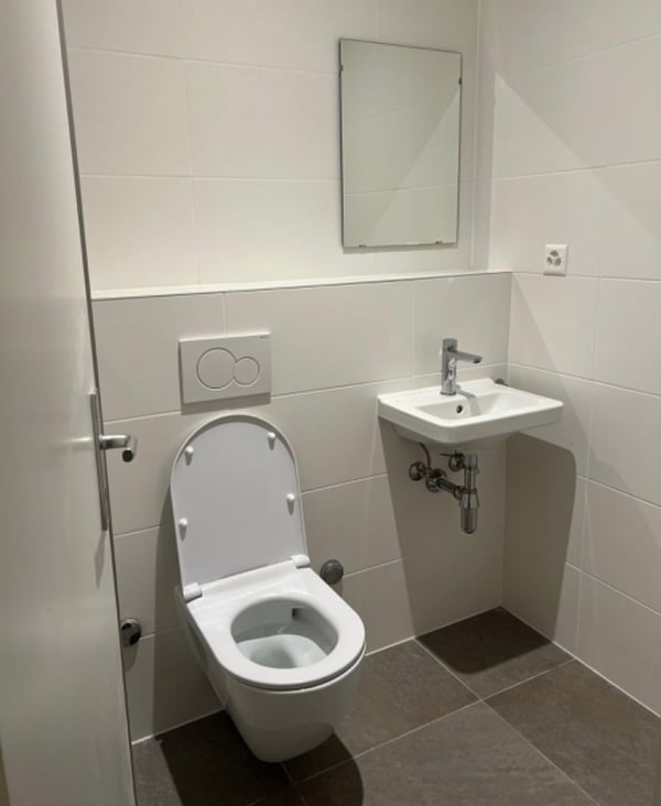 Appartement de 4 pièces rénové au 5ème étage avec vue 9