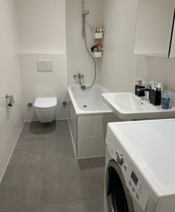 Appartement de 4 pièces rénové au 5ème étage avec vue 8