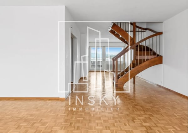 Grand duplex de 6 pièces avec vue panoramique à Onex 1