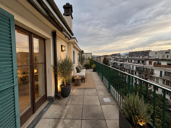 Appartement 3.5 pièces en attique situé dans le quartier de Saint-Gervais. 1