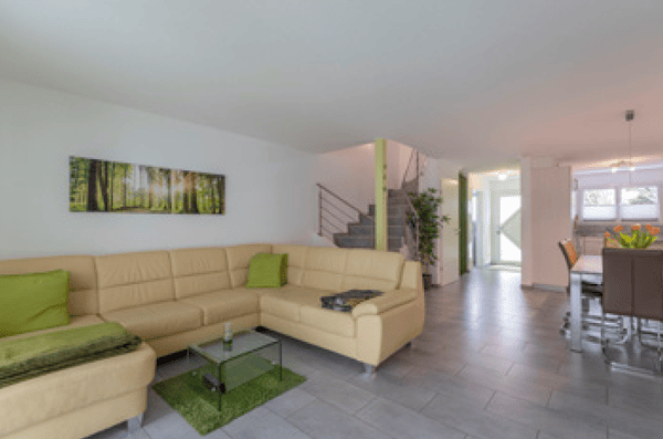Charmantes 5.5-Zimmer-Doppeleinfamilienhaus in Lyss 8