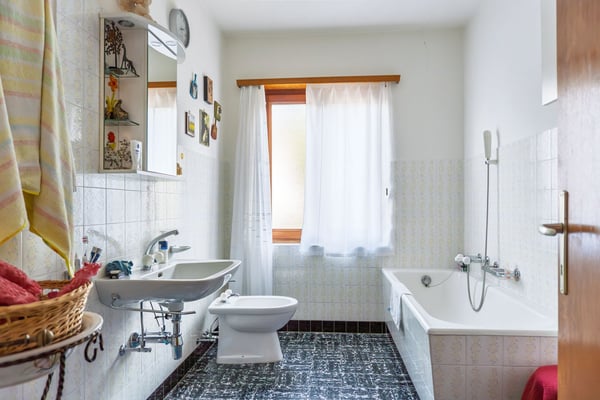 Villa Indipendente con Terreno Edificabile R2 30