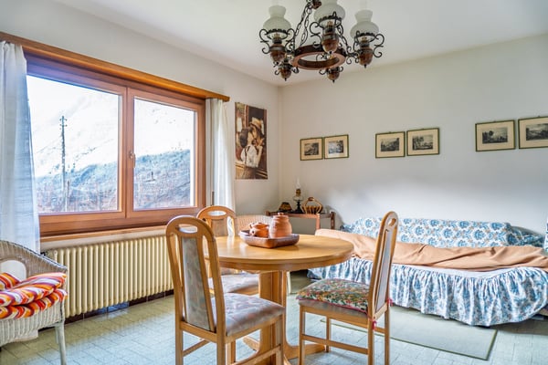 Villa Indipendente con Terreno Edificabile R2 18