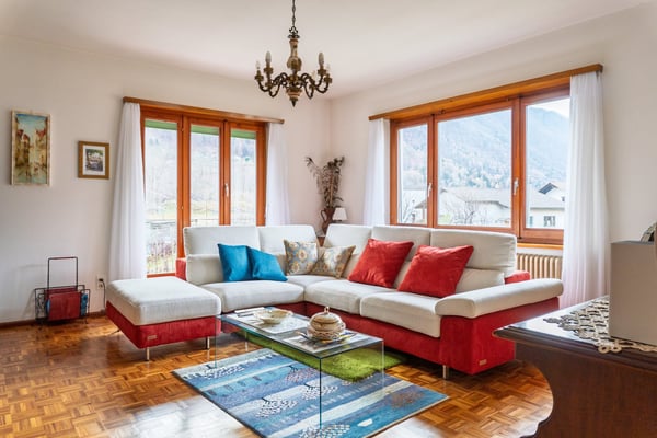 Villa Indipendente con Terreno Edificabile R2 17