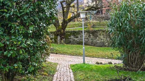 Villa Indipendente con Terreno Edificabile R2 7