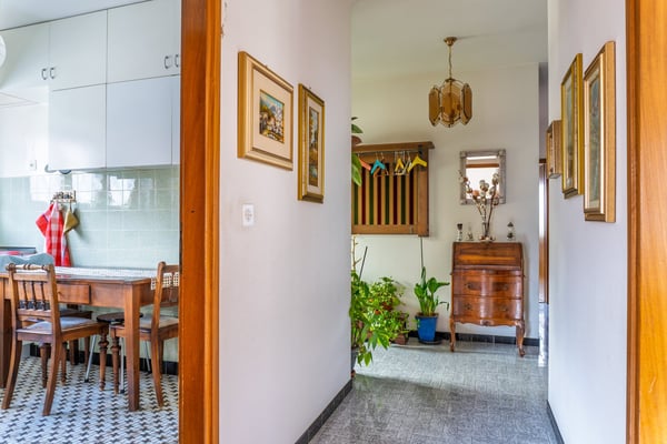 Villa Indipendente con Terreno Edificabile R2 21