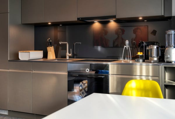 Abheben im möblierten Apartment
