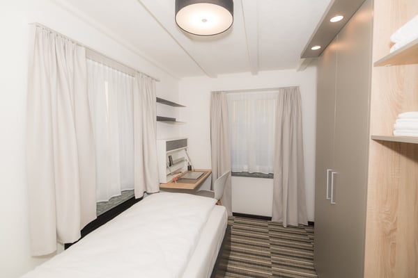 Ab 2.3.26 modernes möbliertes Zimmer an zentraler Lage in Kriens 2