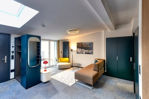 Neues möbliertes 1-Zimmer-Apartment an sehr zentraler Lage in Altdorf 1