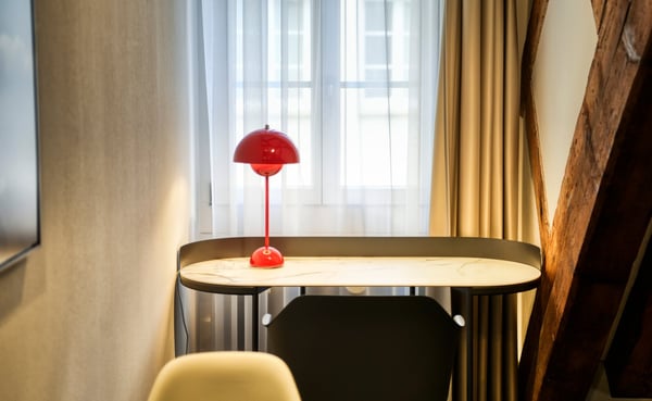 Neues möbliertes Attika-Loft an sehr zentraler Lage in Altdorf 8