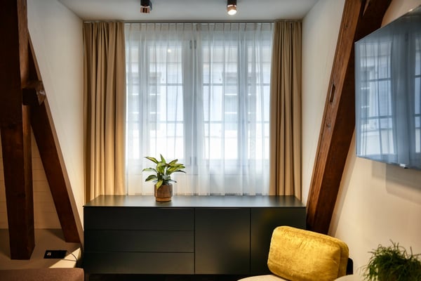 Neues möbliertes Attika-Loft an sehr zentraler Lage in Altdorf 7