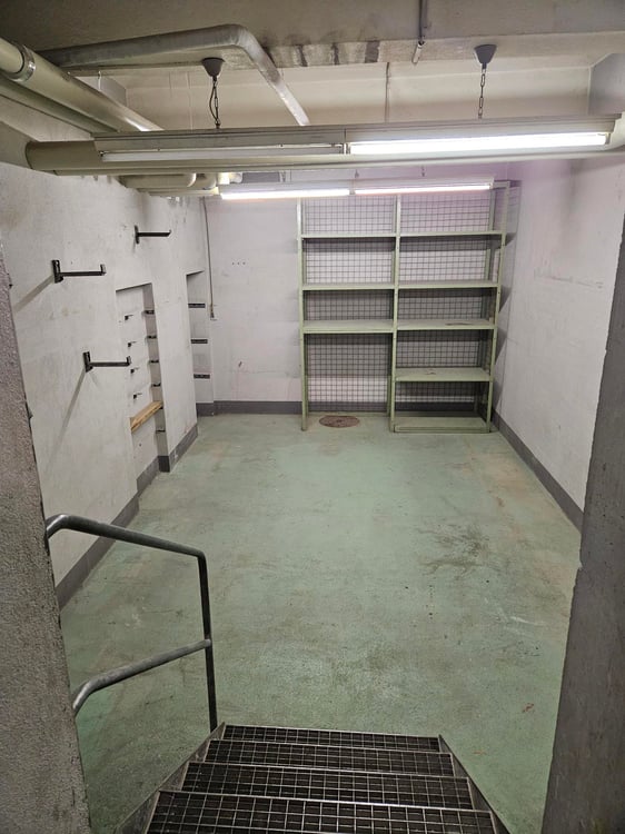 Lagerraum direkt am Bahnhof Spiez 2