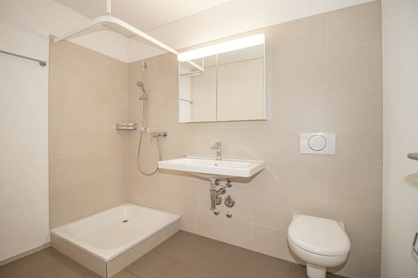 Moderne und helle 4.5-Zimmer-Wohnung mit toller Aussicht! 6