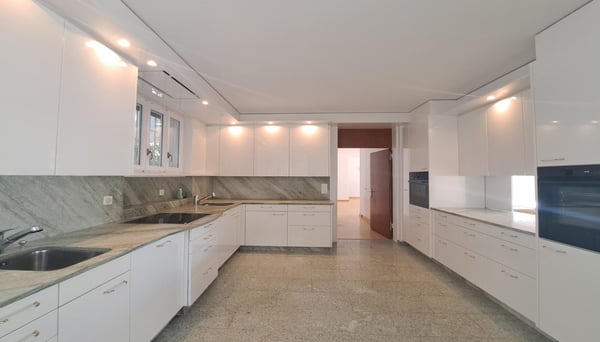 320m² Villa in Baden mit Weitsicht 9
