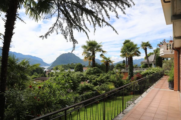 Villa panoramica con vista Lago di Lugano e piscina 8