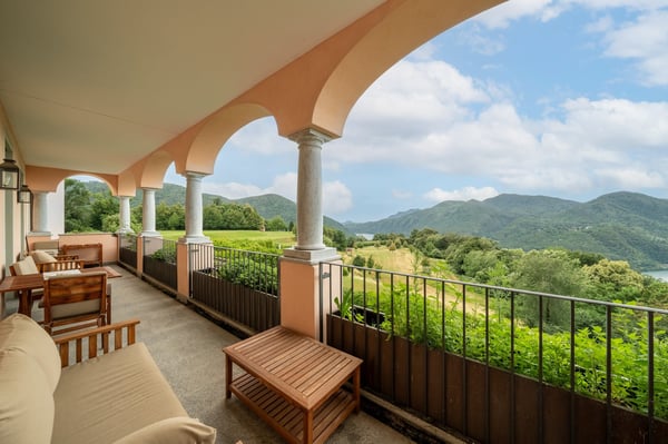 Resort Collina d’Oro – Esclusivo appartamento vista lago a 5 minuti dal TASIS 12