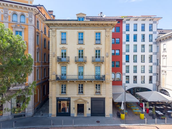 Piazza Rezzonico – Prestigiosa proprietà con vista lago nel centro storico di Lugano