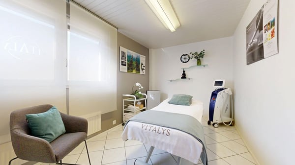 INSTITUT DE BEAUTÉ Á REPRENDRE 1