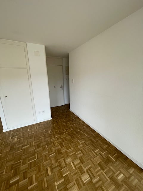 Appartement 2 pièces rénové à La Chaux-de-Fonds 7