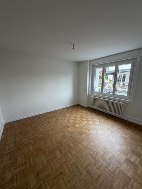 Magnifique Appartement 4.5 pièces rénové avec terrasse à Cressier 7