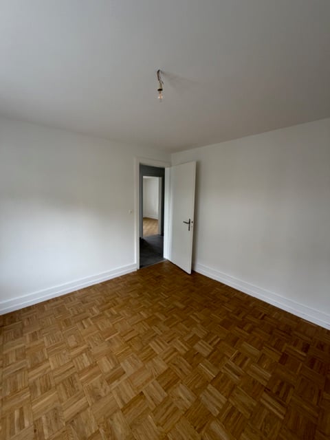 Magnifique Appartement 4.5 pièces rénové avec terrasse à Cressier 8