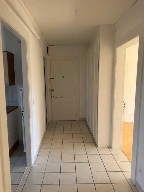 Bel Appartement 1 pièces rénové au 1ème étage – La Chaux-de-Fonds 9