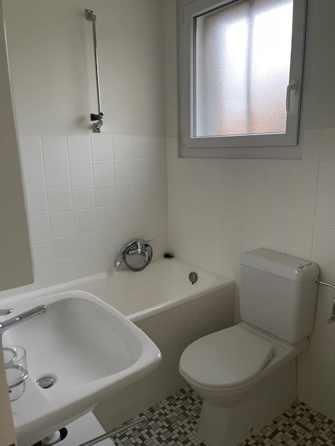CHABREY - Bel appartement spacieux de 4 pièces avec jouissance d'un petit jardin 7