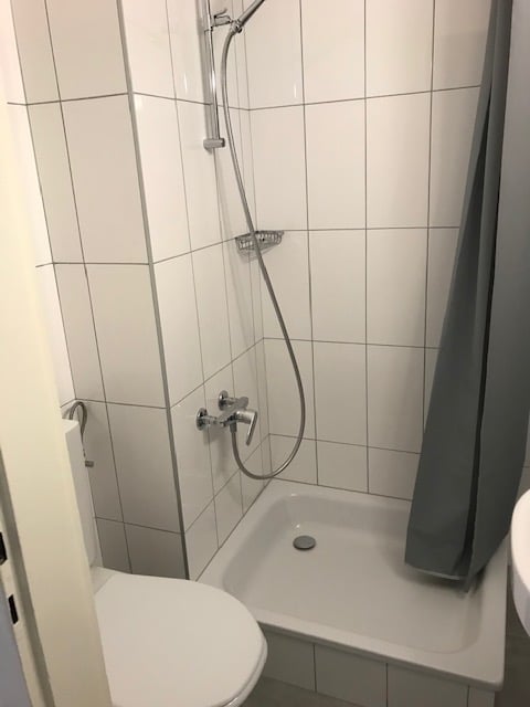 Studio rénové au cœur de Neuchâtel 4