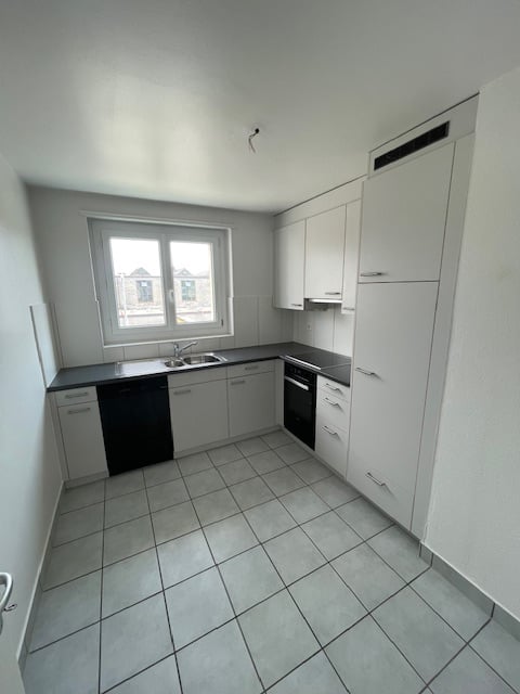 Bel Appartement 3 pièces rénové, calme, avec balcon à Cortaillod 1