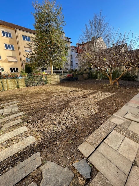 Bel appartement de 3 pièces rénové avec jardin commun - Centre de Bienne 9
