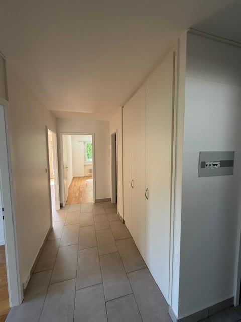 Magnifique appartement lumineux de 4 pièces avec balcon à Cortaillod 3