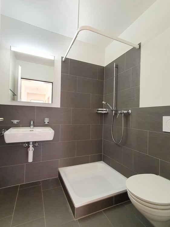 Grosszügige und moderne 3.5 Zimmer-Wohnung 5