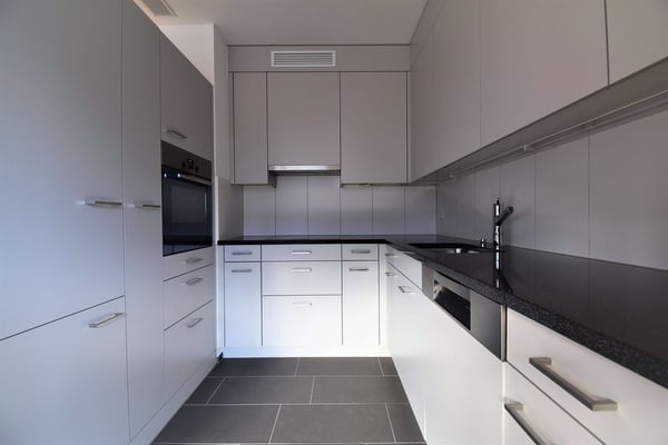 Grosszügige und moderne 3.5 Zimmer-Wohnung 3