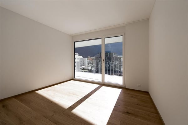 4.5-Zimmer-Familienwohnung in Domat/Ems - Grosszügig und modern! 3
