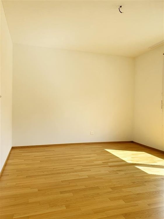 Wunderschöne 2.5 Zimmer-Wohnung im Herzen von Domat/Ems 5