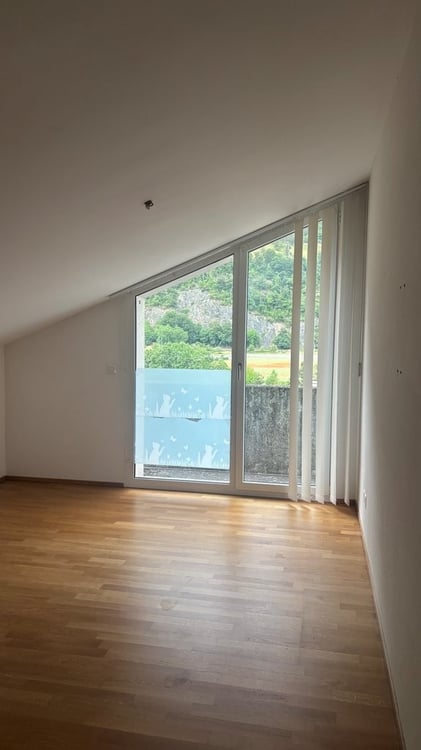 Gemütliche 4.5 Maisonettewohnung im Herzen von Domat/Ems 7