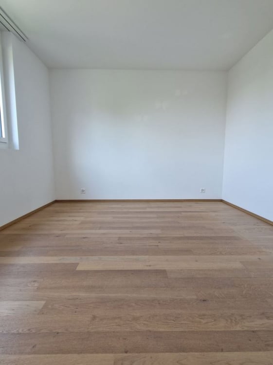 Moderne 3.5 Zimmer-Attikawohnung in Igis 4