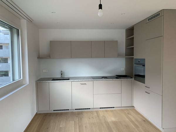 Moderne 3.5 Zimmer-Attikawohnung in Igis 2