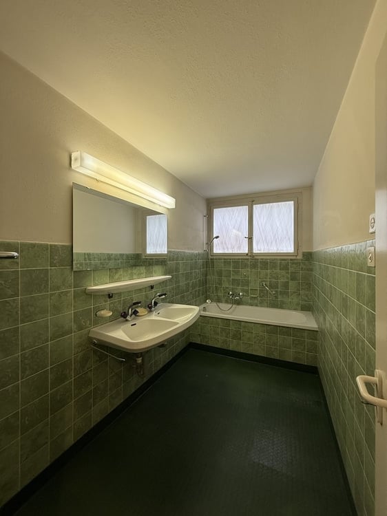 Gewerbefläche direkt am Bahnhof Zug 11